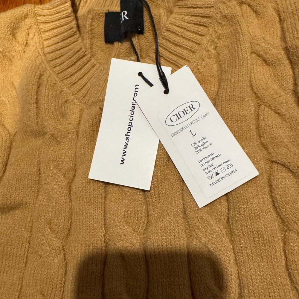NWT Cider Texture Crewneck Crop Cable Knit Sweater Color: Camel Size: L - Picture 3 of 4